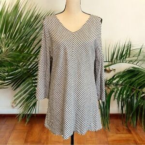 Soft Surroundings Linen Blend Landfall Cold Shoulder Tunic Top - Size Large